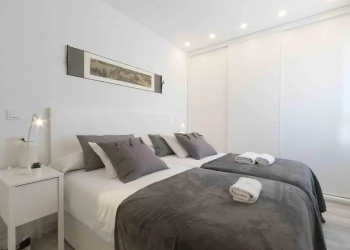 The Collection - Issar * San Sebastián