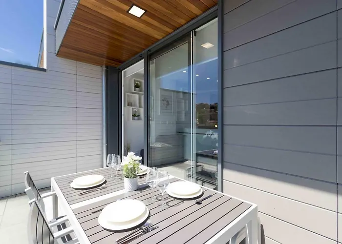 The Collection - Issar Apartment *